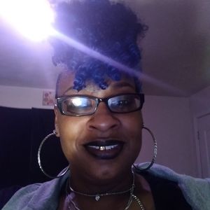 Meet your Posher, Anquinette